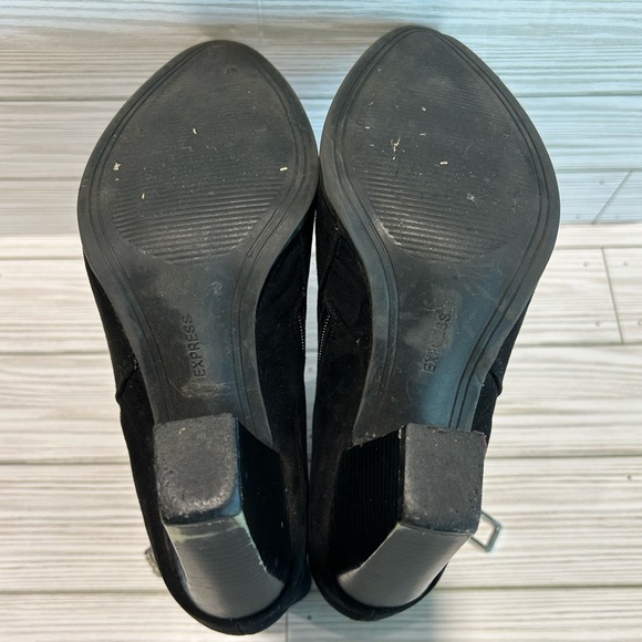 Express Suede Booties - Picture 8 of 9